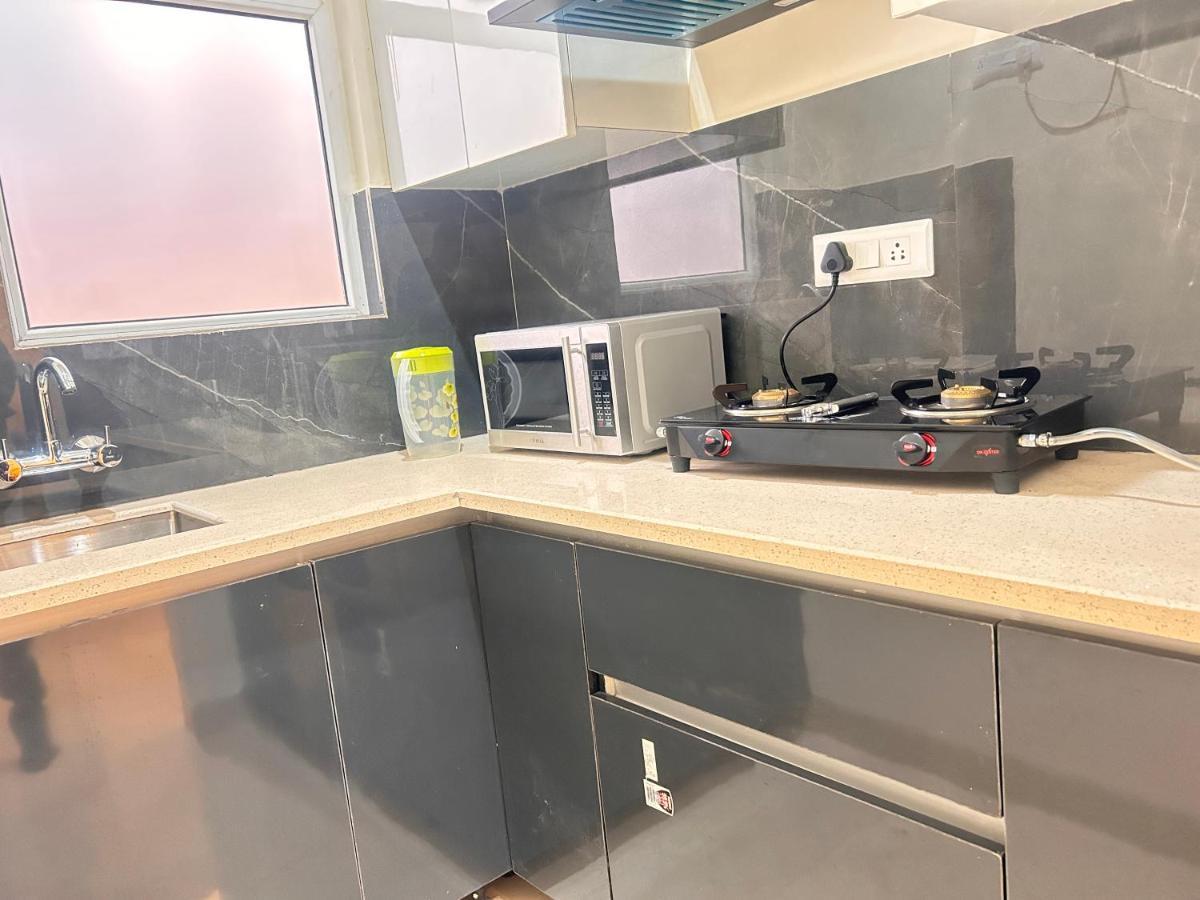 Lime Tree Service Apartment - Medanta Medicity, Gurgaon Esterno foto